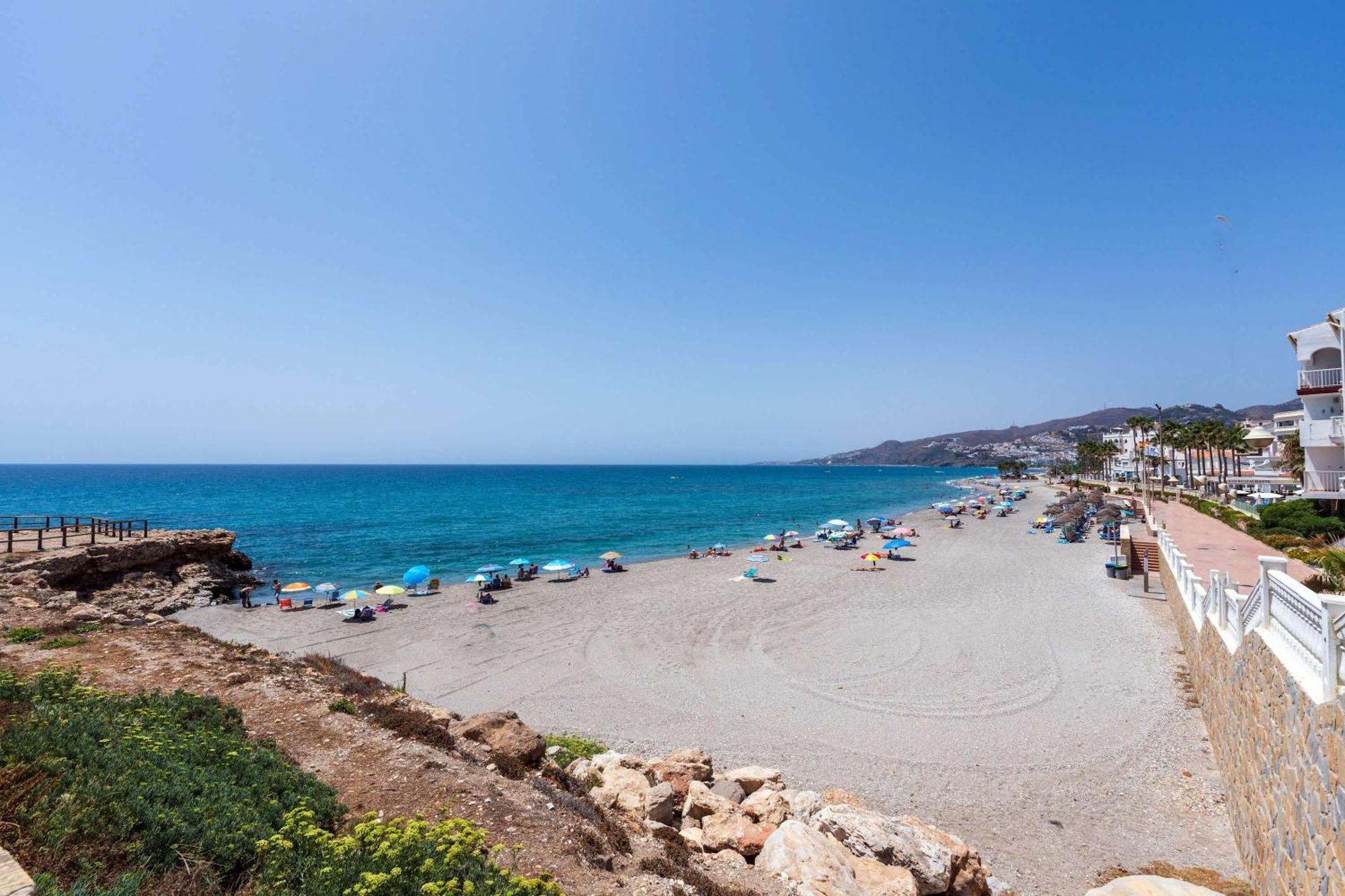 Toboso 1 Apartment Nerja Bagian luar foto
