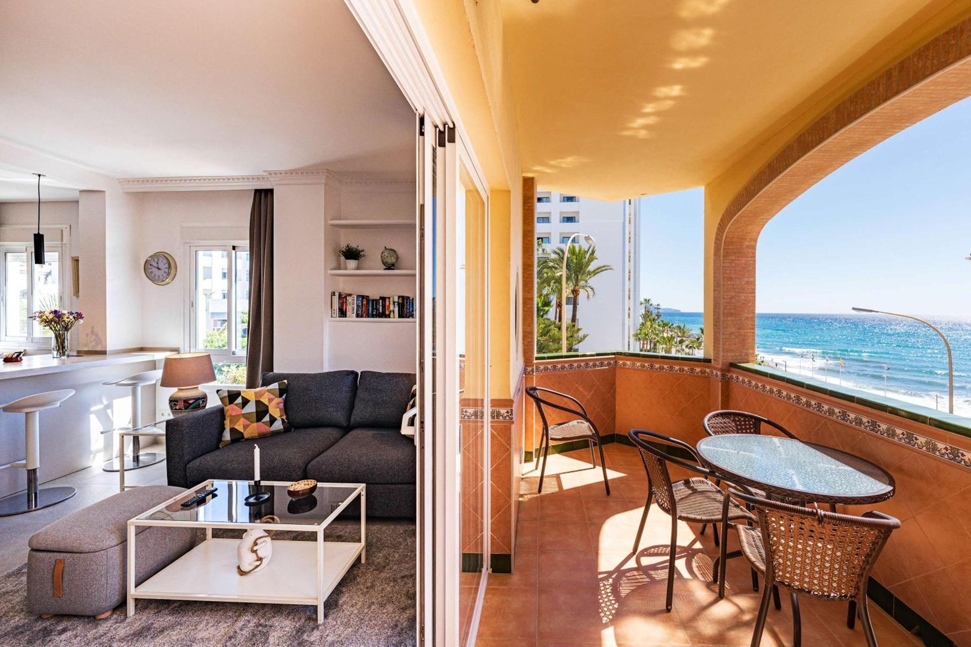 Toboso 1 Apartment Nerja Bagian luar foto