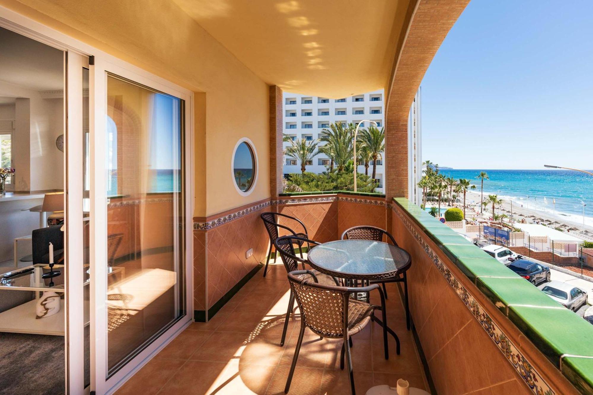 Toboso 1 Apartment Nerja Bagian luar foto